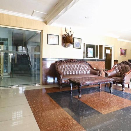 Hotel Tanjung Surabaya Exteriör bild