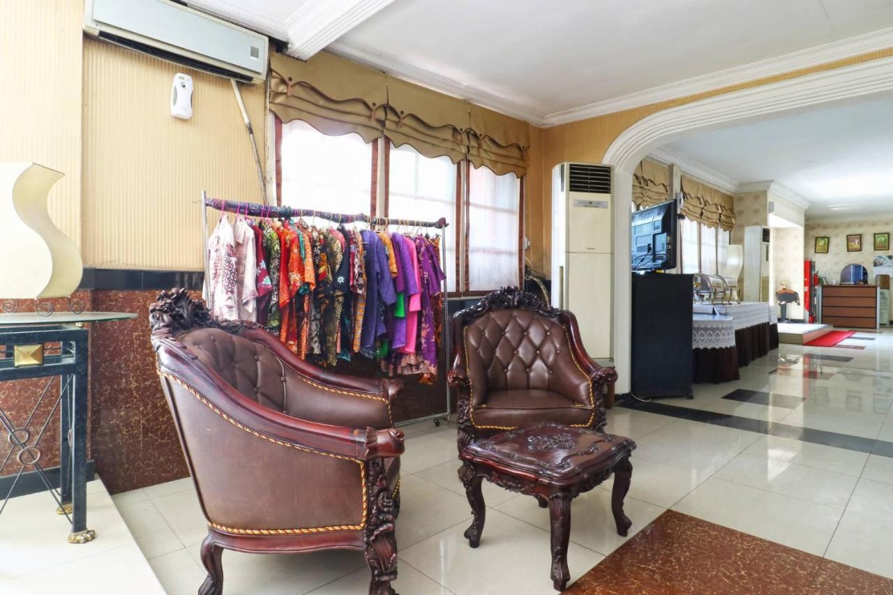 Hotel Tanjung Surabaya Exteriör bild